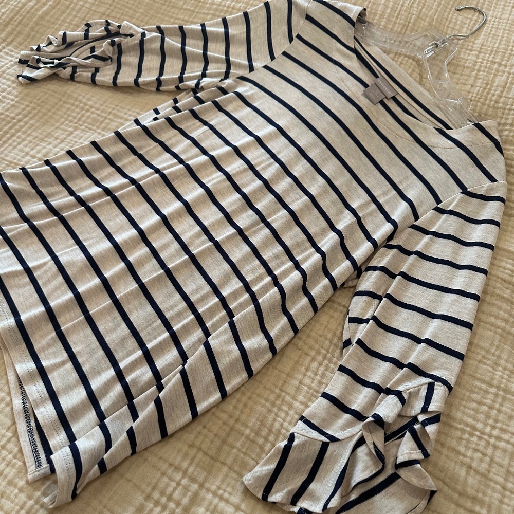 CHICO'S BOATNECK TOP WITH 3/4 RUFFLE SLEEVES - SIZE 0